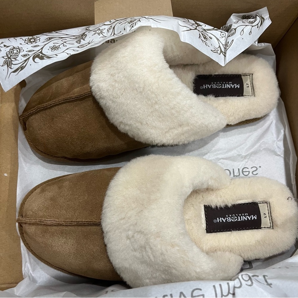 Manitobah Slippers